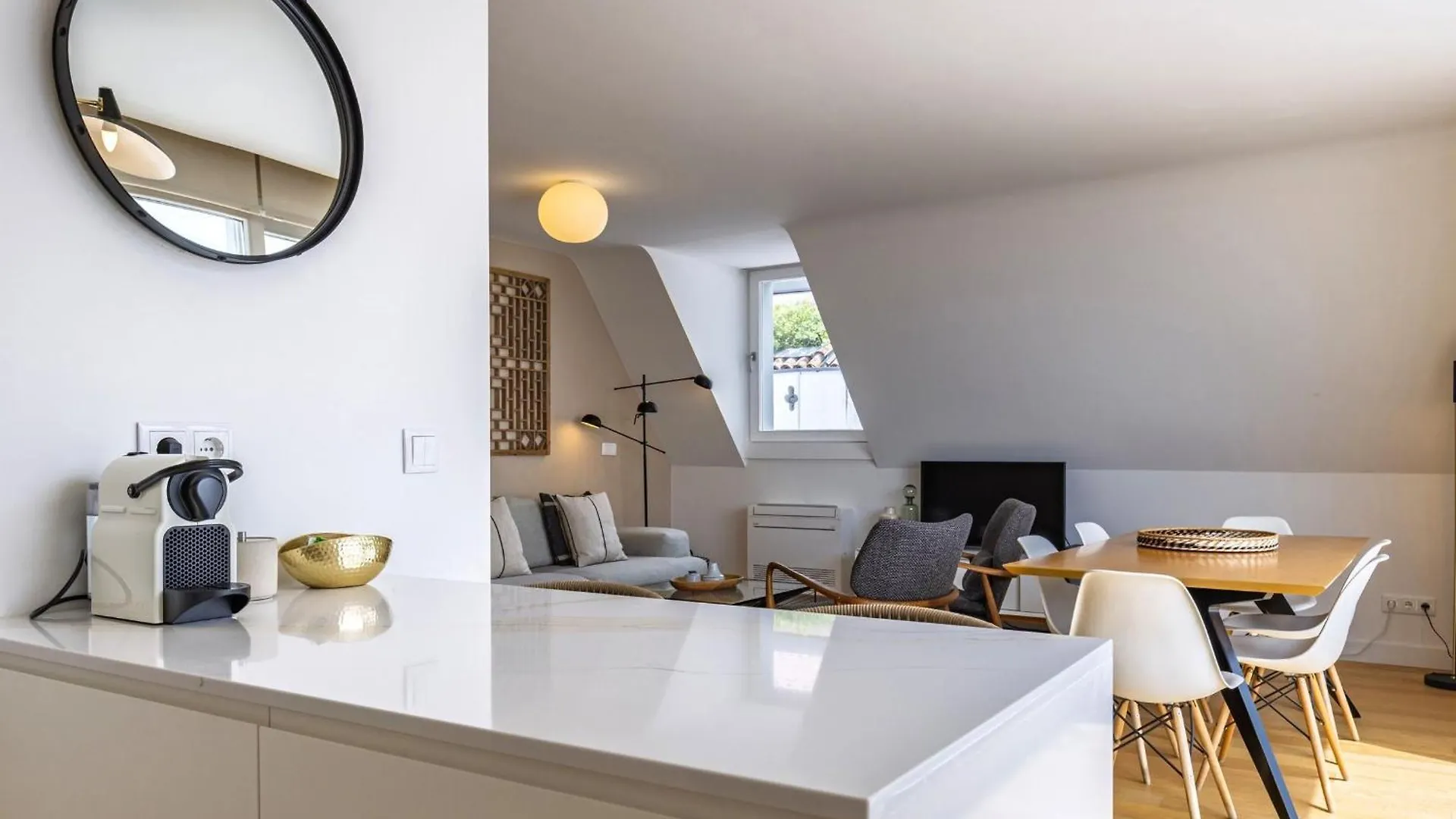 Lovelystay - Penthouse On The Tagus In Alfama Lissabon Portugal