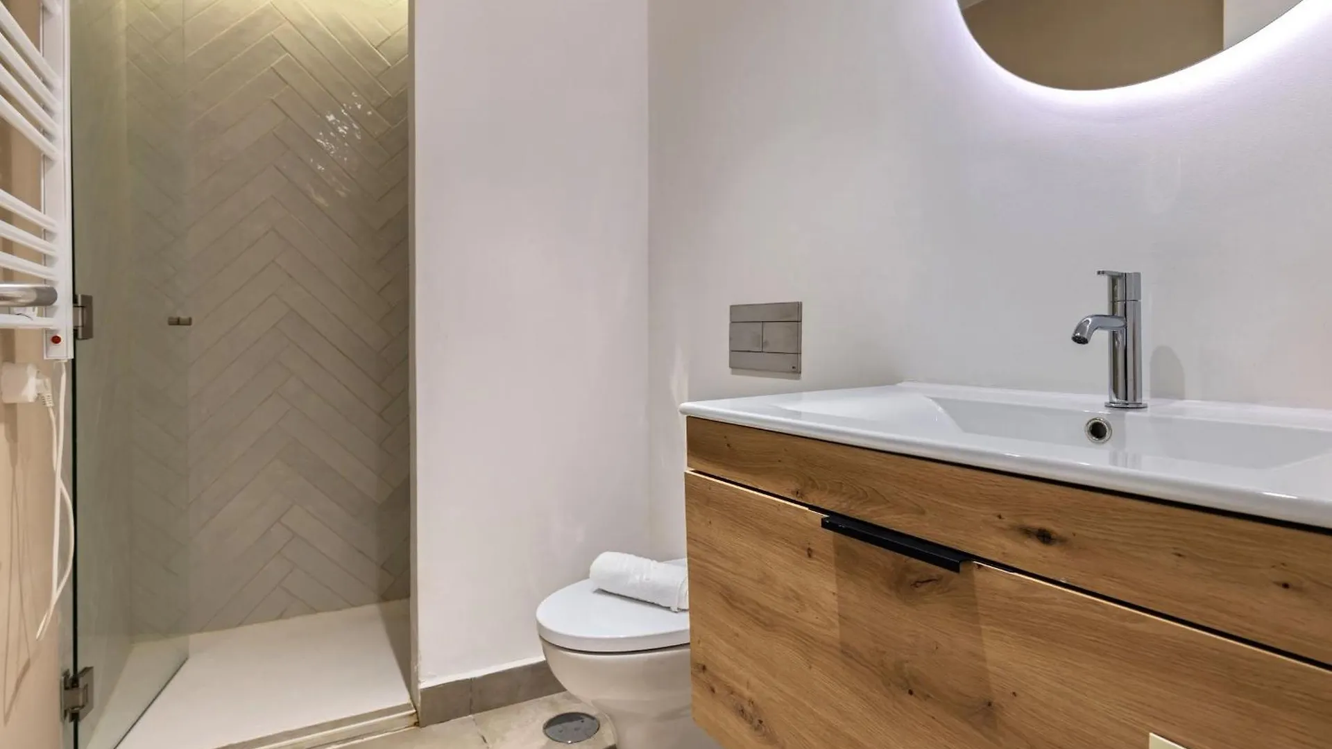 Lovelystay - Penthouse On The Tagus In Alfama Lissabon