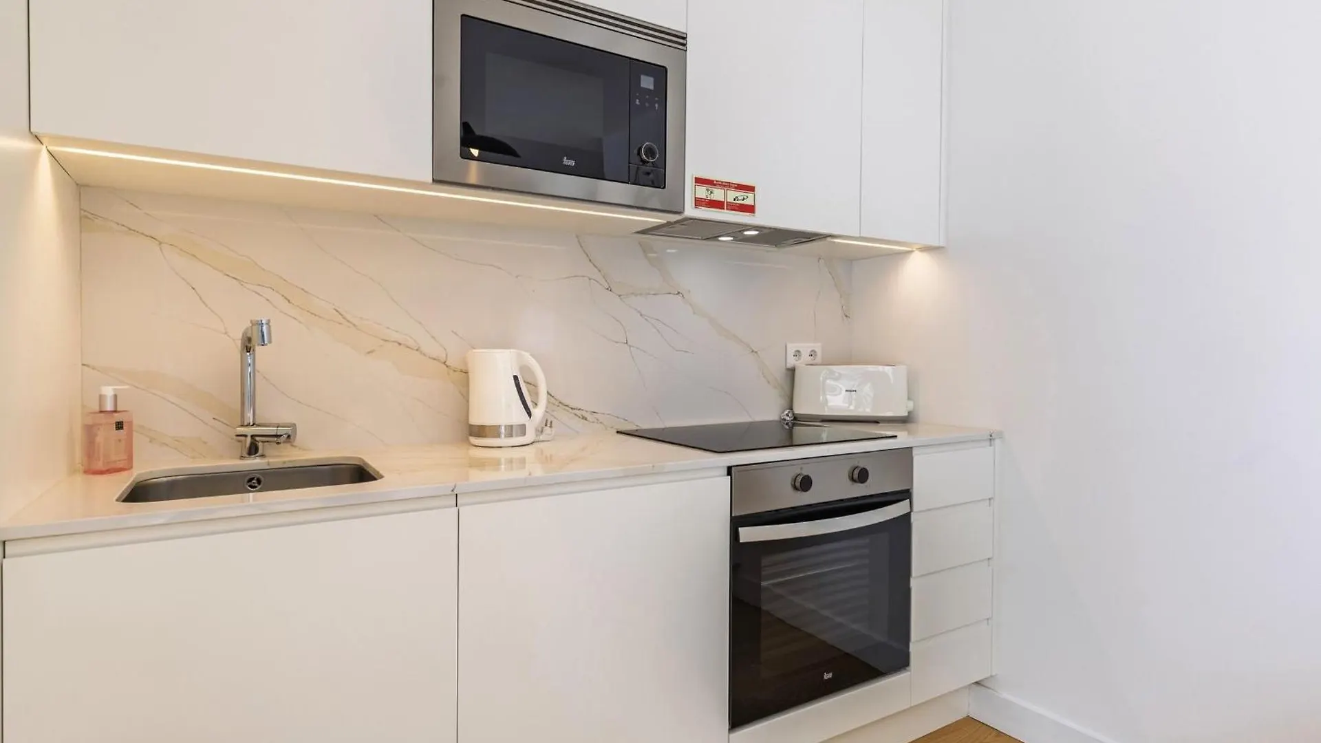 Lovelystay - Penthouse On The Tagus In Alfama Lissabon 0*,