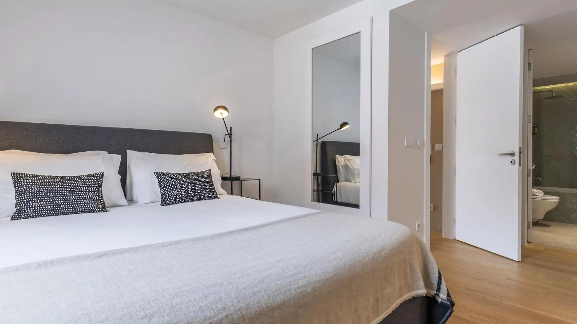 Lovelystay - Penthouse On The Tagus In Alfama Lissabon 0*,  Portugal