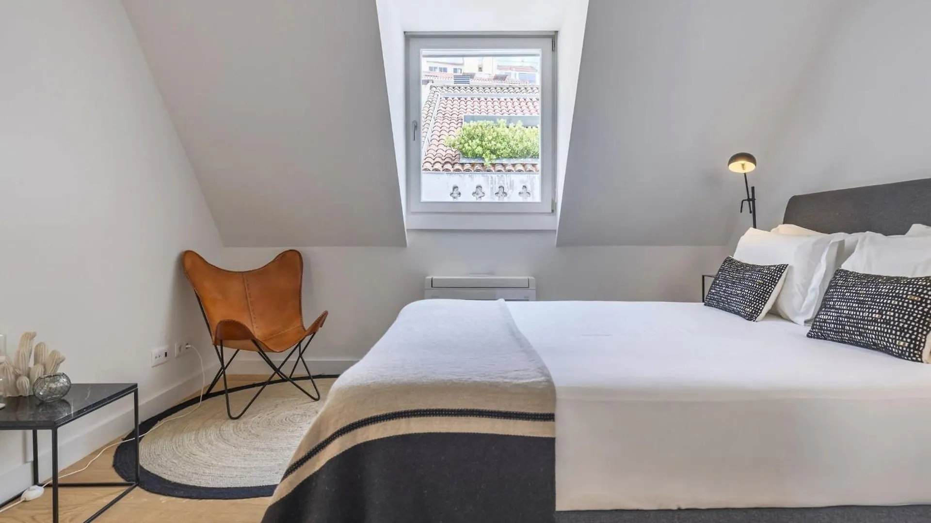 Lovelystay - Penthouse On The Tagus In Alfama Lissabon Appartement