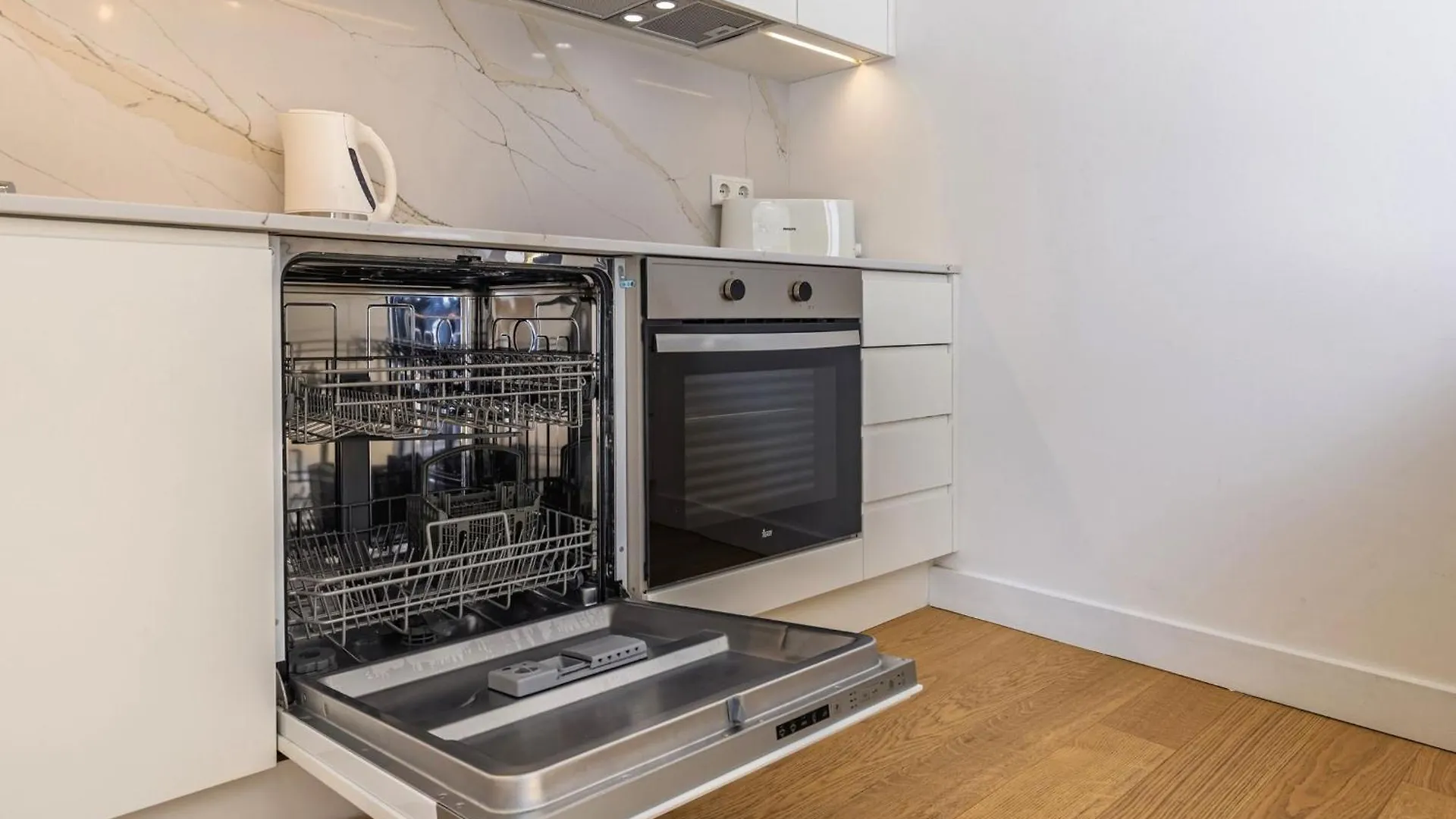 Lovelystay - Penthouse On The Tagus In Alfama Lisbon