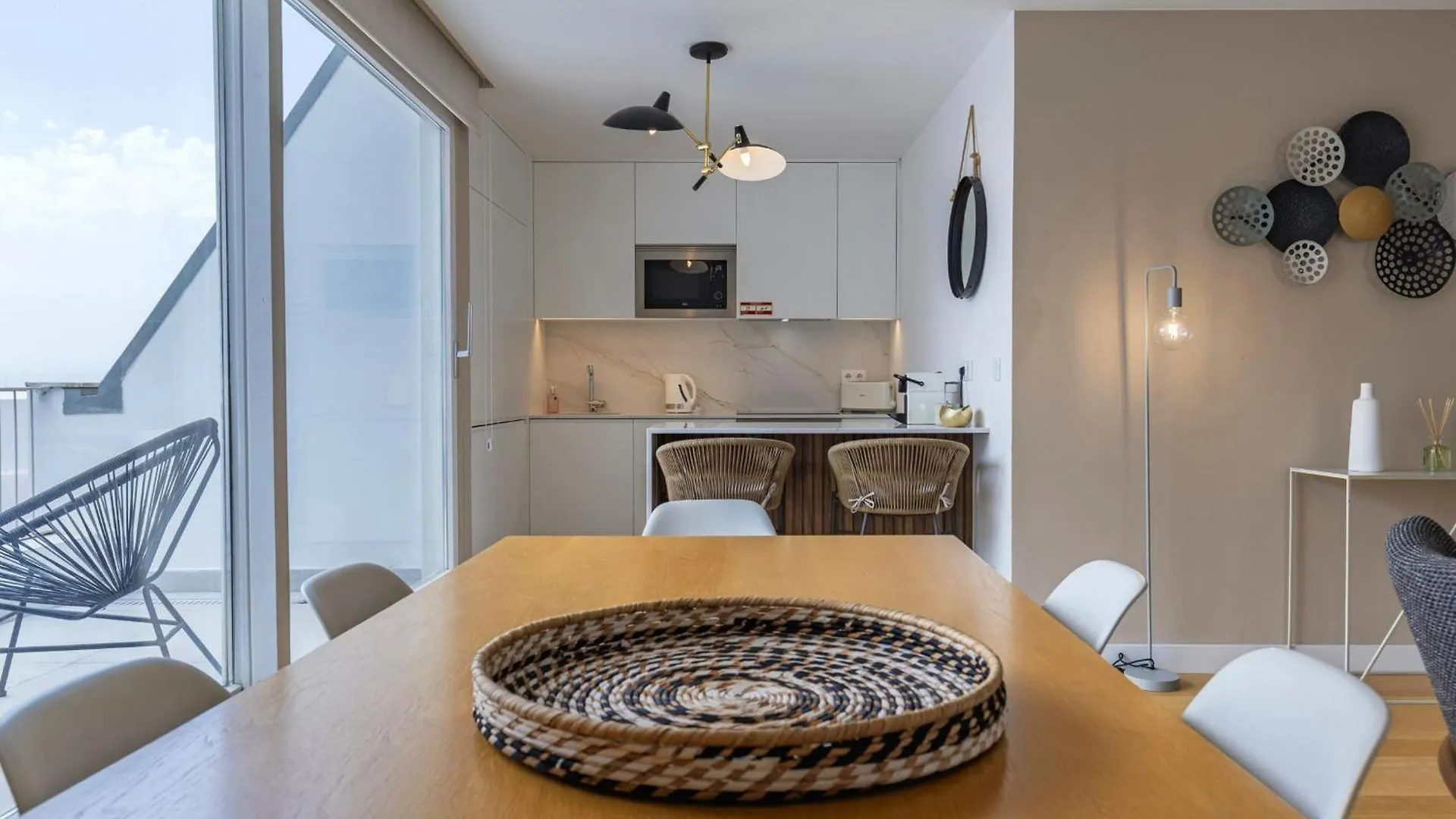 Lovelystay - Penthouse On The Tagus In Alfama Lisbon Apartment